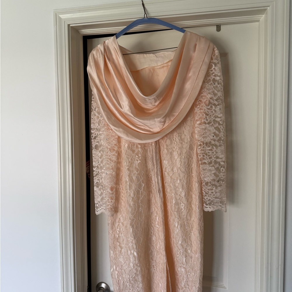 Leslie Fay Blush Lace Long Sleeve Dress - Picture 3 of 5